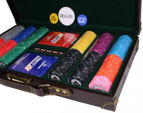 Элитный набор для игры в покер Goods4u 300 керамических фишек в кожаном кейсе