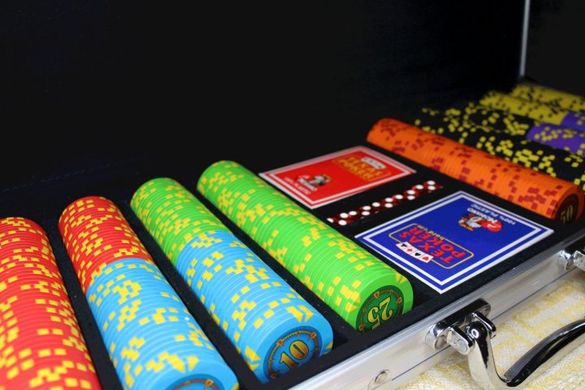 Профессиональный набор для игры в покер "Compass" 500 номинальных фишек в кейсе
